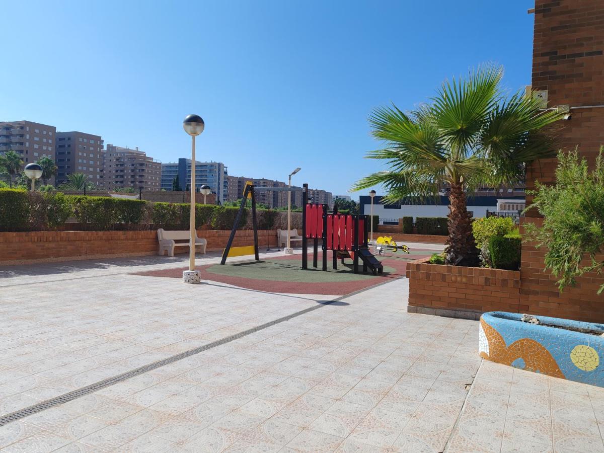 Apartamento Magic World Nueva Marina D'Or 2 Dormitorios Edificio Torremar 奥罗佩萨德尔马 外观 照片